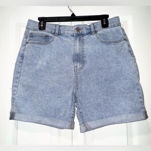 Ardene Bermuda High Rise Denim Shorts. Size juniors 13. EUC